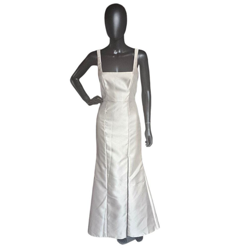 Square Neck Champagne Twill Fitted - Bella Bridesmaids (NWOT)